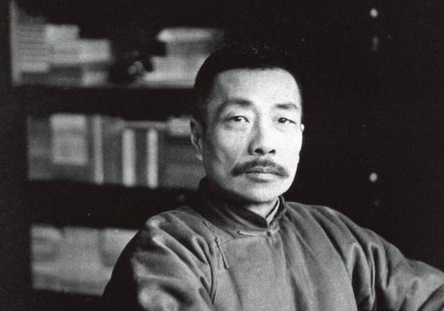 阿q正传人物形象分析(阿Q正传人物形象分析400字)