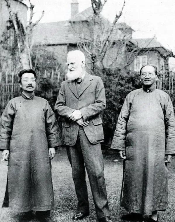 朝花夕拾读后感800字作文（朝花夕拾读后感800字优秀作文）