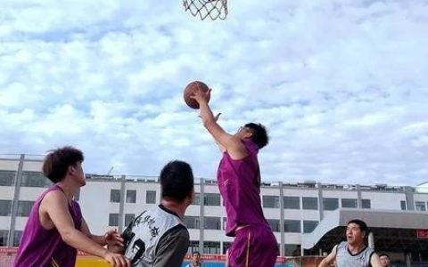打篮球作文600字初中（打篮球作文300字三年级）