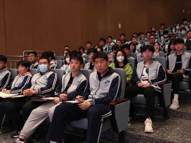 高三励志演讲稿，高三励志演讲稿800字！