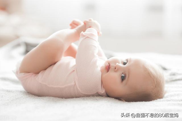 形容女人一颦一笑什么意思，形容女人一颦一笑什么意思啊