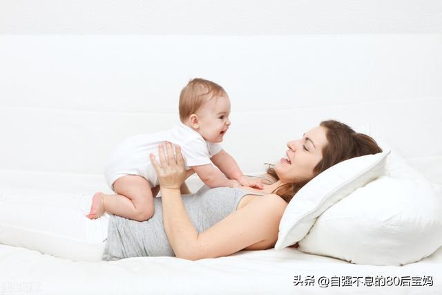 形容女人一颦一笑什么意思，形容女人一颦一笑什么意思啊