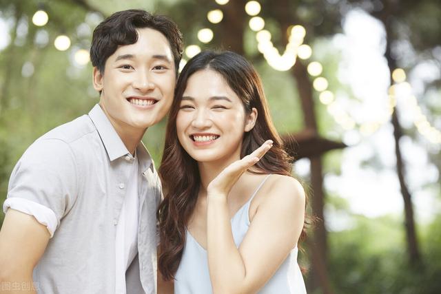 故事公车上，与比我大十岁的东北女人有一场艳遇，过程太甜蜜