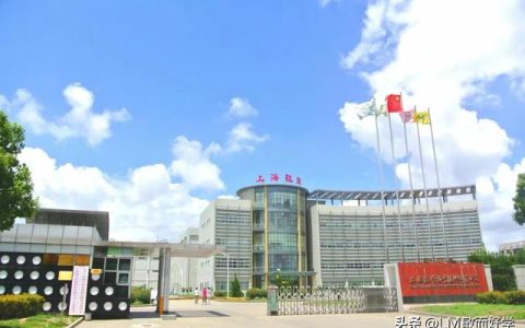 胸怀天下的战士——雷锋
