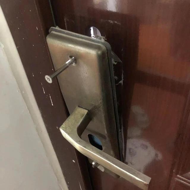 物业几点下班晚上能交电费吗，物业几点下班晚上能交电费吗北京