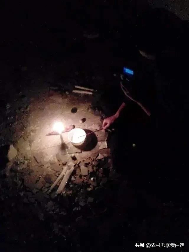 一个人走夜路作文500字作文，一个人走夜路作文600字初中！