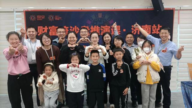 亲子互动小游戏室内两人，亲子互动小游戏的好处！