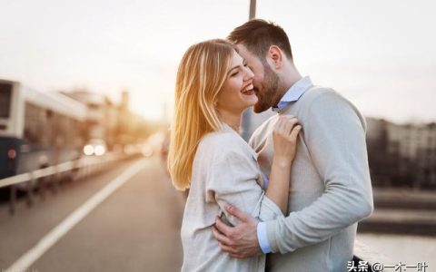被迫封控同居后，哥哥向我告白（一）…