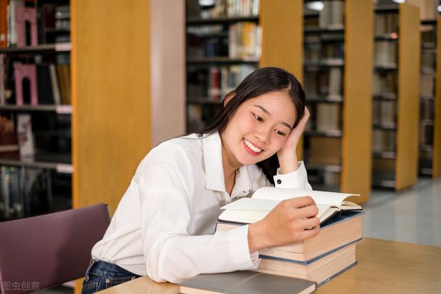 茶馆读书笔记2000字，茶馆读书笔记2000字大学篇！
