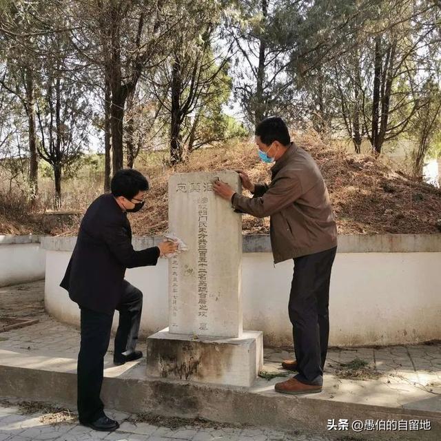 妈妈在家里很受委屈怎么安慰，如果妈妈在家受了委屈怎么办！