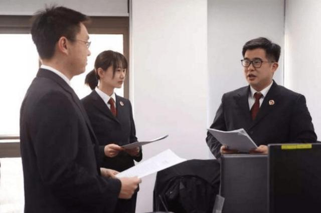 公务员个人简历模板，公务员简历模板！