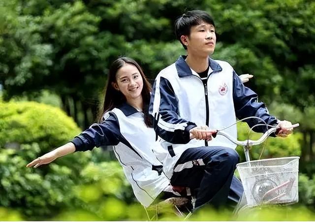 青春期失乐园登上舞台，青春失乐园歌曲登上舞台！