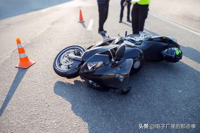 电子厂纪实我24岁，与表妹19岁的室友，发生一段感情，结局很甜