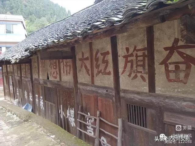 小学生国庆节作文300字作文，小学生国庆节作文300字作文怎么写！