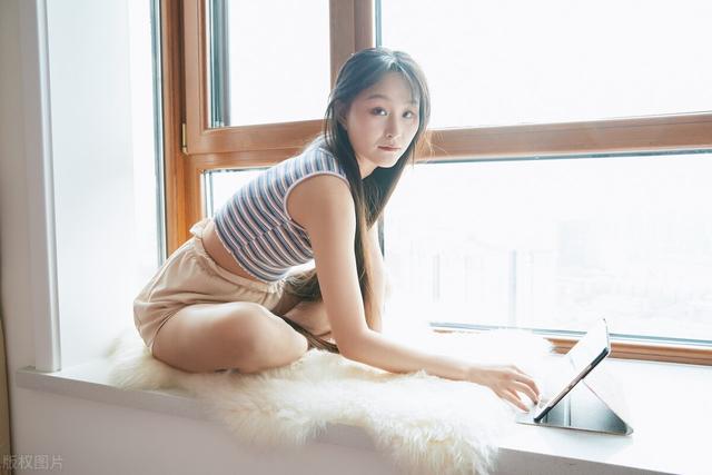 适合给女生讲的睡前小故事，睡觉前的故事给女朋友讲的
