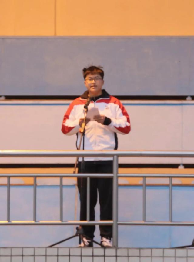 学生发言稿简短，学生家长会发言稿简短
