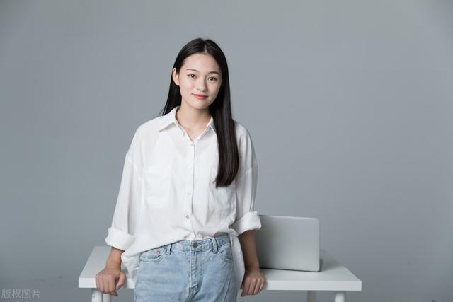 适合给女生讲的睡前小故事，睡觉前的故事给女朋友讲的