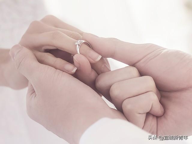 爱的付出电视剧全集，爱的付出电视剧重答句离婚时出车祸是第几集