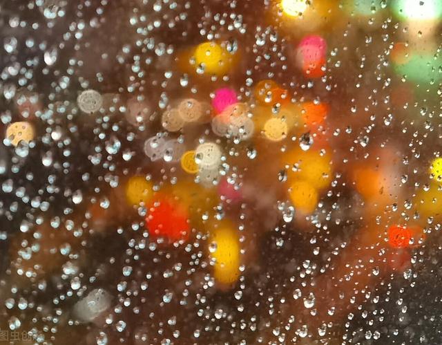 窗外的雨滴答我的心乱如麻,心爱的人到底去了哪的说说,窗外的雨滴答我的心乱如麻,心爱的人到底去了哪广场舞