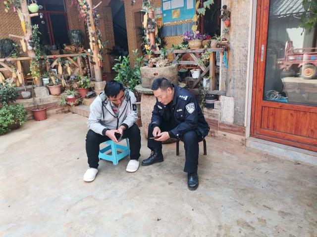 平凡而不平庸,普通而不，平凡而不平庸是什么意思简约而不简单的意思