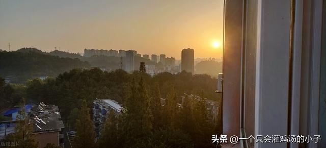 平庸的意思怎么解释，平庸的意思怎么解释一下