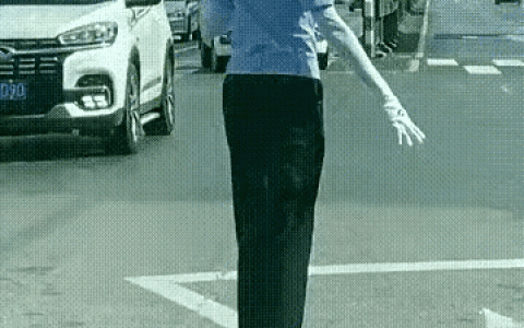 女交警，交通安全女警？