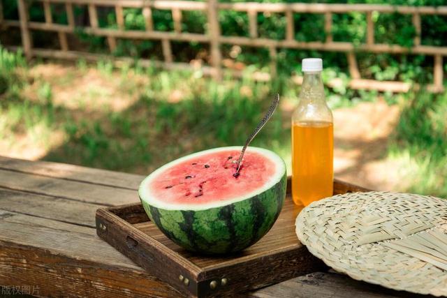 某年夏天，炎炎夏日？